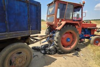 vladila motociclist de 17 ani omorat de un tractor 685d3cfac818c