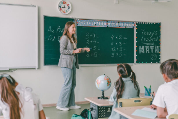 ziua invatatorului 2025 ce semnifica ziua libera din invatamant mesaje si felicitari pentru cadrele didactice 6841331a463c6