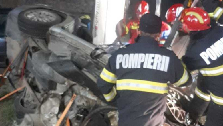 accident grav de circulatie in judetul bihor o persoana a murit si alta este ranita incadrata la cod rosu medical 68708e4edaeb5