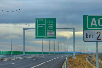 accident rutier pe centura capitalei un autotren incarcat cu glucoza s a rasturnat in zona domnesti trafic restrictionat 686a9581b8e01