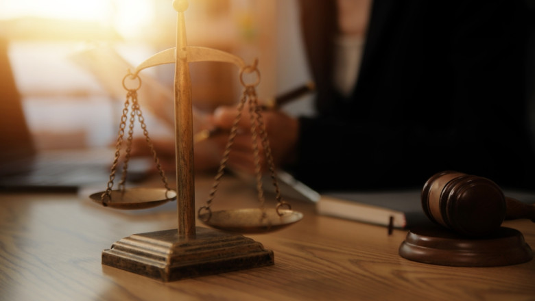 afjr propunerile guvernului afecteaza independenta si increderea magistratilor ar putea duce la pensionarea demisia a 1000 dintre ei 688b64e4a1fed