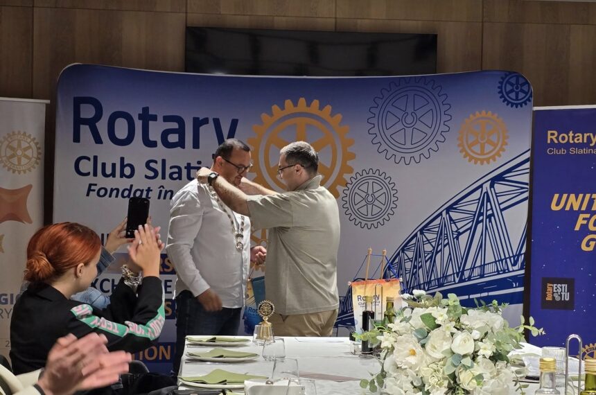alin calota a preluat stafeta rotary club slatina 6873d4af4ac75
