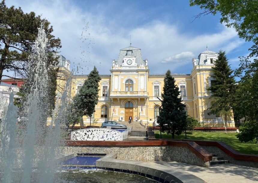 ateliere de vacanta la muzeul judetean olt 686cc4264f608