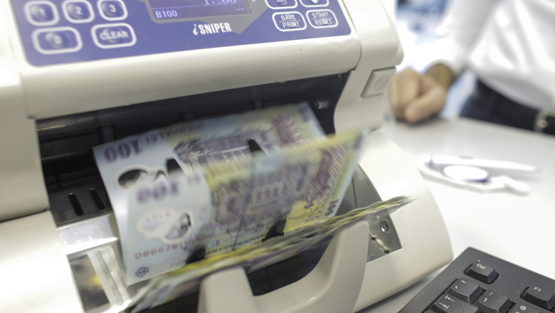 bolojan nu mai trebuie sa ne batem joc de banii tarii si lucrurile se echilibreaza mai repede decat ne asteptam 687147eea090b