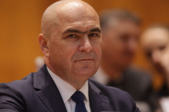 ce sanse sunt sa pice guvernul bolojan opozitia are nevoie de voturile coalitiei 686bd73e98f29