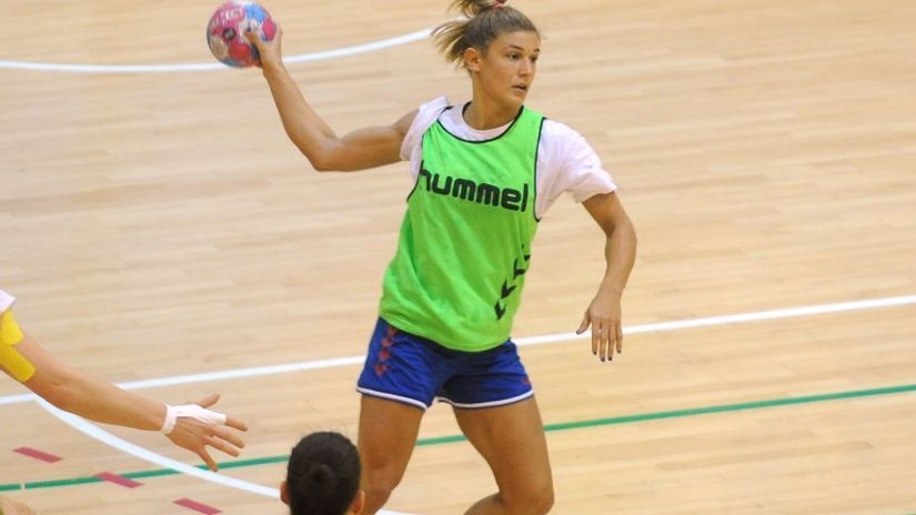 csm slatina mai transfera o jucatoare straina aleksandra vukajlovic ultima data la cs minaur baia mare 6863900ca22d3