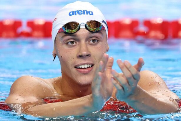 david popovici calificat cu al doilea timp in finala la 100 de metri liber de la mondiale campionul olimpic pan zhanle nu a prins finala 688a0a1393b30