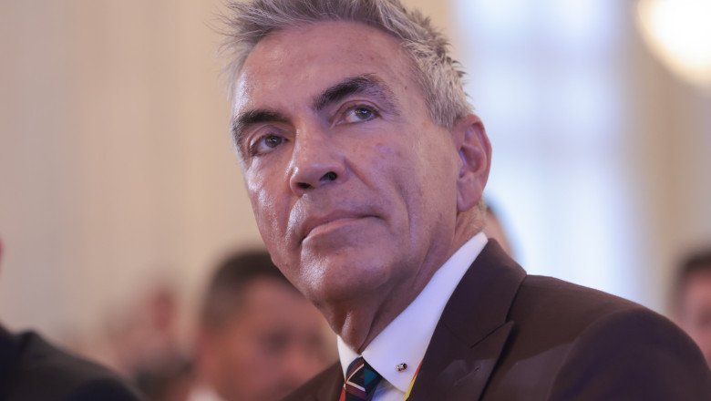 dragos anastasiu apel la sefii de institutii care au venituri peste cel al presedintelui tarii sa renunte voluntar la o parte din bani 686ed87e4c87c