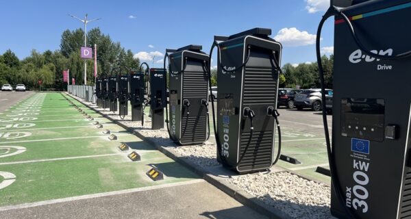e on drive infrastructure lanseaza la pitesti cel mai mare hub de incarcare a masinilor electrice din romania 6876b0829164d