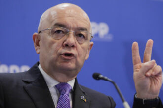 emil boc despre prezenta in coalitie a psd a persevera in greseala este un dezastru faptul ca se corecteaza e un lucru bun 687225d2e6617