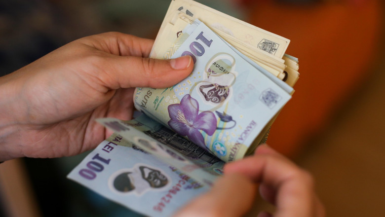 exclusiv cele doua variante prin care guvernul bolojan va incerca sa taie salariile uriase ale sefilor din institutiile de stat 6876b82263ac2