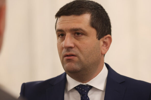 exclusiv raspunsul dat de ministrul economiei intrebat daca sunt sefi de companii dispusi sa renunte la salariile uriase n am vazut minunea 686fa3daed7dd