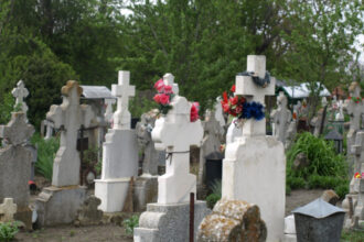 frauda de peste 13 milioane de lei cu monumente funerare la iasi 6863ba0d081ef 2