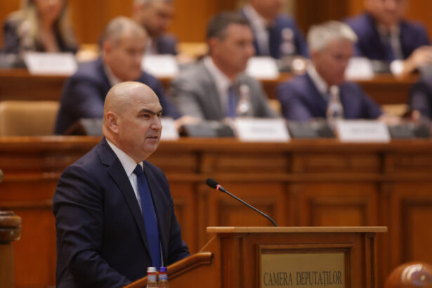 guvernul isi asuma azi raspunderea in parlament pe pachetul fiscal de austeritate 686b776c2ca0e