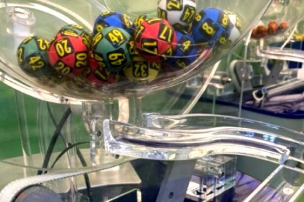 loto joi 31 iulie 2025 reporturi de milioane de euro la 6 49 si joker la noroc se pot castiga peste 421 000 de euro 688b0ba043722