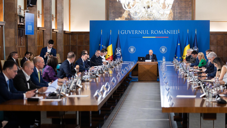 nicusor dan a promulgat legea privind abilitarea guvernului de a emite ordonante pe durata vacantei parlamentare 6878b19817cba