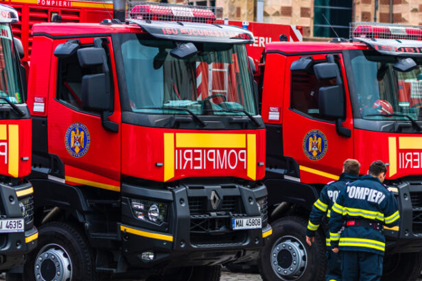 opt masini cuprinse de flacari intr o parcare din sectorul 3 al capitalei ce a provocat incendiul 6874ec6fdc411
