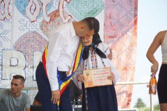 primarul din serbanesti renunta la sarbatoarea secerisului din lipsa de fonduri banii merg la renovarea scolii 6874a4b200949