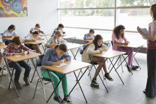 proba scrisa la examenul de titularizare are loc marti sunt asteptati aproape 40 000 de candidati 6875e806c794c