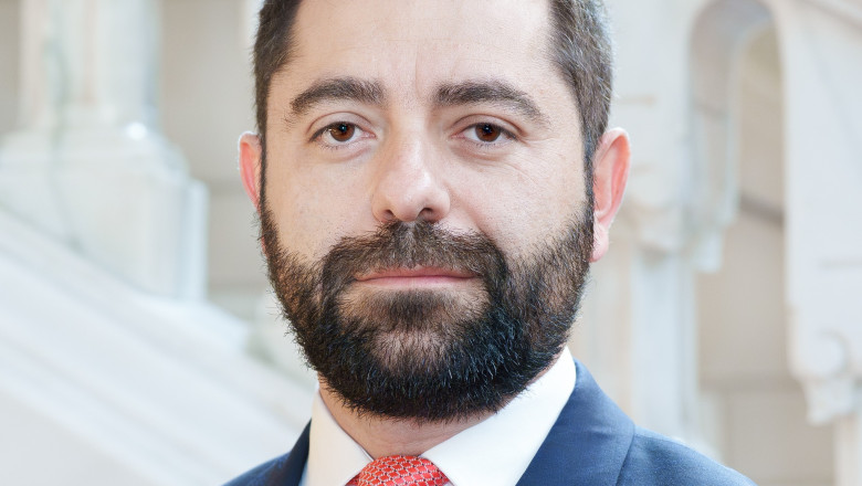 radu burnete romania traverseaza o criza existentiala avem nevoie de un nou contract intre stat si cetateni in privinta