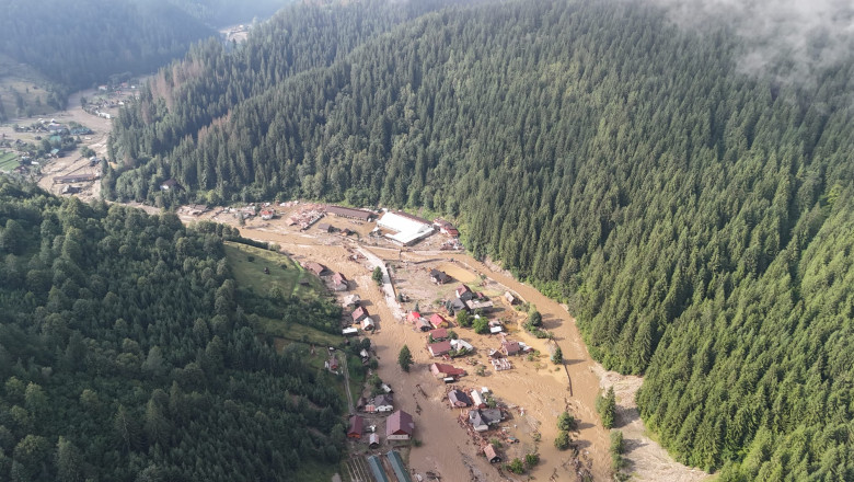 raed arafat comitetul national pentru situatii de urgenta se intruneste pentru a declara starea de alerta in orasul brosteni 68892273e2a75