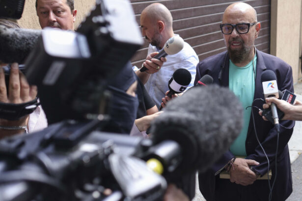 video cum lauda piedone pe tiktok hotelul unde potrivit dna a facut un control anuntat miroase a fresh aveti hotel de 200 de stele 687f3d9f7fa28