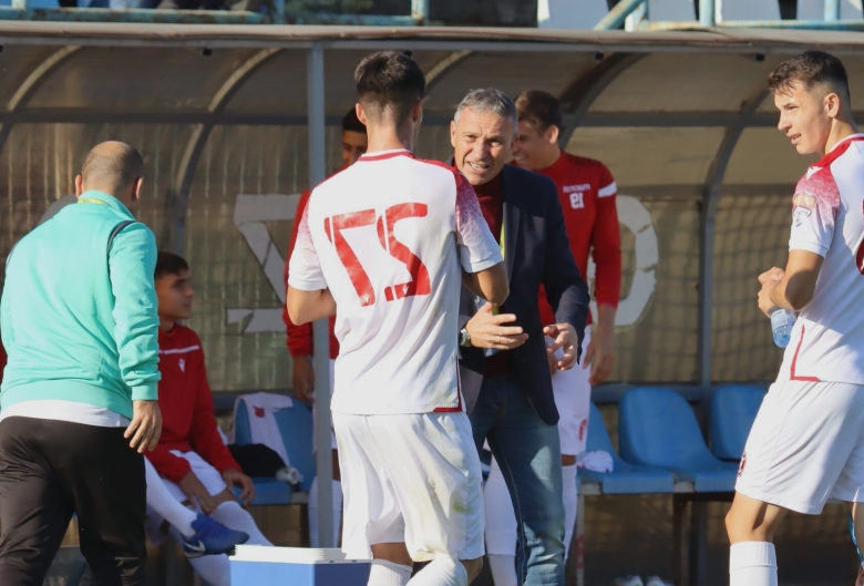 academica bals noul proiect fotbalistic din oltenia daniel oprescu si stafful sau pregatesc echipa din liga a iii a 68a6122b60349