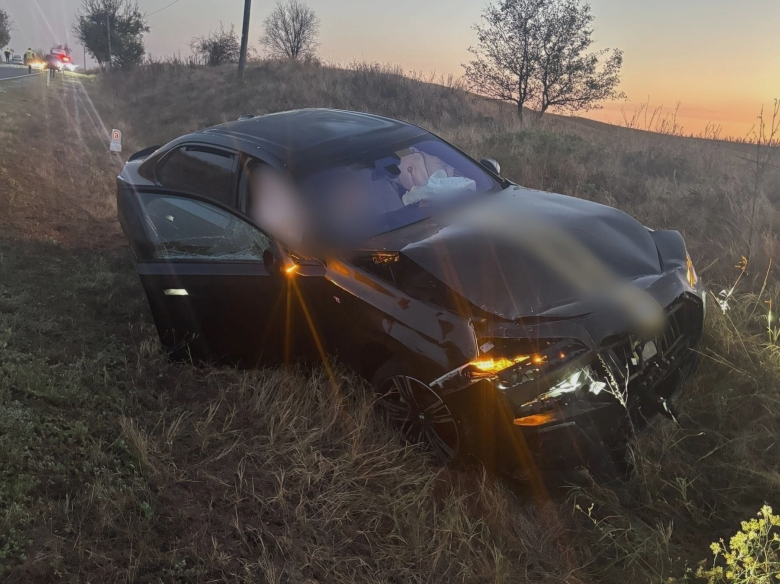 accident la plesoiu doua persoane la spital 68a6cc90b6d8a