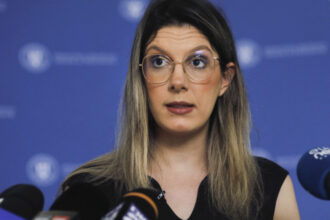 administratia apele romane plateste lunar 54 000 de euro pentru un sediu in centrul bucurestiului reactia ministrului mediului 688ee04c613f4