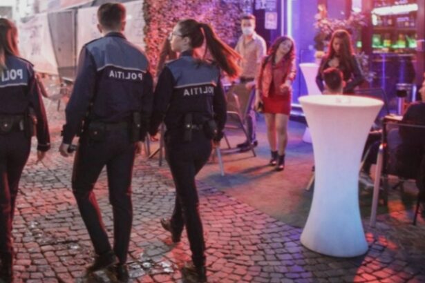 atac armat in centrul bucurestiului un barbat a deschis focul in fata unui club apoi a fugit politia in stare de alerta maxima 68a57ce78b62d