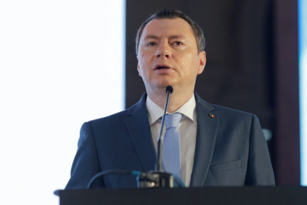 avertisment de la bnr cosmin marinescu reconfirmarea ratingului de tara nu elimina riscurile asociate dezechilibrelor bugetare 688cc0a1d6811