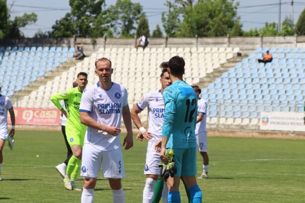 csm slatina s a despartit de fundasul central robert gherghe decizia la solicitarea jucatorului 68930c9b47b39