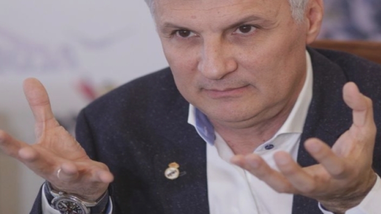 daniel zamfir ii acuza pe cei de la usr ca au umplut guvernul de sinecuristi si se tin cu dintii de scaune 68aee42b76644