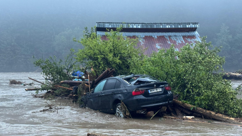 exclusiv dragos pislaru spune ca reconstructia zonelor din neamt si suceava distruse de inundatii ar putea fi facuta cu fonduri europene 688d0c158e775