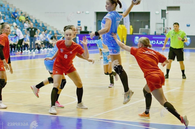 handbalistele slatinene incheie fara infrangere turneul de la craiova 68a07650932d2