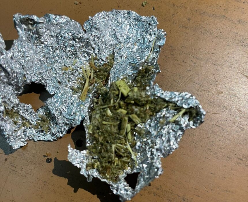 jandarmii olteni au depistat alti tineri din slatina avand asupra lor substante interzise 6899d0489370d