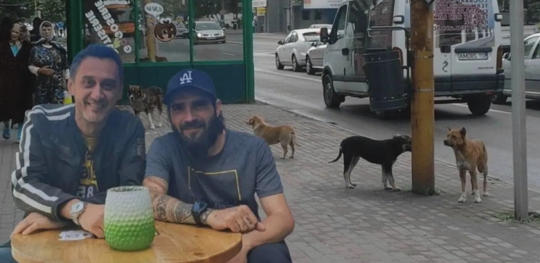 mario de mezzo vrea sa dea miliarde celor cinci angajati de la ecarisajul preluat de prietenul balan dar scolile primesc doar praful de pe toba 68b137b65ef3c