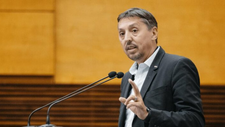 ministrul educatiei intalnire cu sindicalistii e nevoie de 2 miliarde de lei in buget pana la finele anului daca nu se taie nimic 6890de851dceb