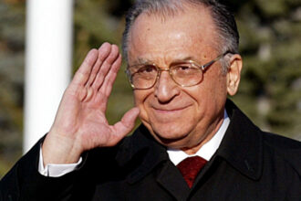news alert ion iliescu este in stare critica ce spun medicii in cel mai recent raport privind sanatatea fostului presedinte 688df7973ad78