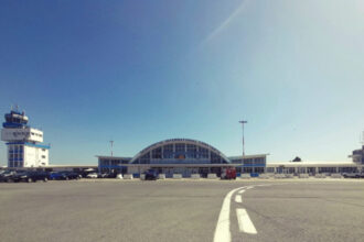 o firma din turcia ar fi folosit documente false pentru o licitatie la aeroportul mihail kogalniceanu cati bani poate pierde romania 6891f3875096a