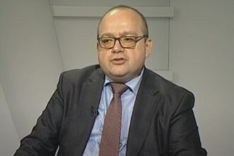 o noua surprinza pe lista scurta pentru sefia sri cine este valentin naumescu omul pe care nicusor dan l ar dori in fruntea serviciilor surse 68af0c034e76c