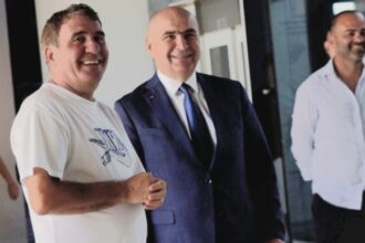 premierul bolojan in vizita surpriza la academia hagi si baza sportiva farul 689f64b725f0d