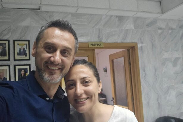 primare mars la treaba si mai taie dracului din salariile lingailor din subordine ca este criza 689262da56c8b