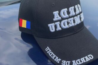 primul pachet de ghiduri pentru operatorii economici lansat de gnm andrei corlan obiectivul nostru este protejarea mediului prin preventie si informare 68a44b7f33e77