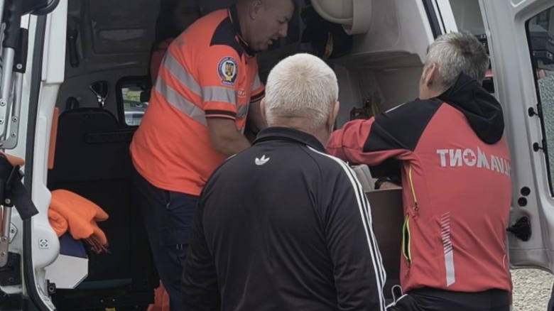 sapte ucraineni au fost salvati din muntii maramuresului de catre salvamontisti 68aa044fab454