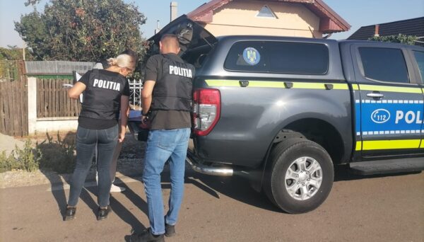 un barbat din olt amenda uriasa pentru ca nu si ingrijea corespunzator cei 13 caini pe care ii detine 689ee5705763f