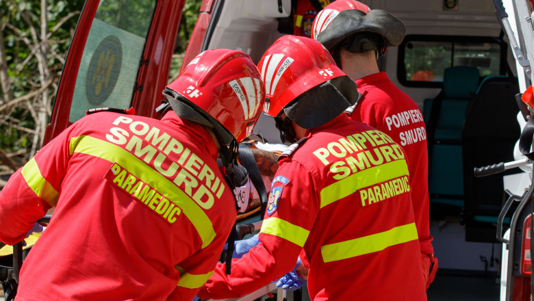 un copil de 5 ani a murit dupa ce a cazut intr o fosa septica a caminului cultural 688f819a6df1f