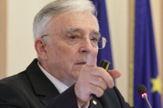 video avertismentul lui mugur isarescu varf al inflatiei in luna septembrie care e estimarea bnr privind cresterea preturilor 689b3a27c9c81