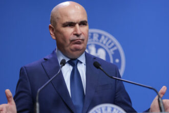 video ilie bolojan s a intalnit la palatul victoria cu primarii de comune edilii sunt nemultumiti de reducerile de personal 689daa63cb1b5 1