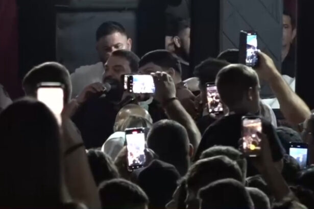 video in plina criza economica o primarie cu 2 300 de locuitori a platit 59 000 lei pentru ca florin salam sa cante la zilele comunei 6894b9e9d900d